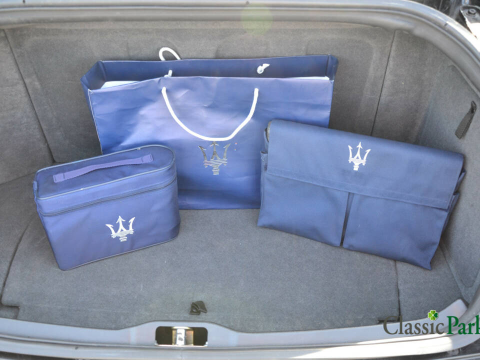 Bild 14/50 von Maserati GranSport 4.2 (2006)