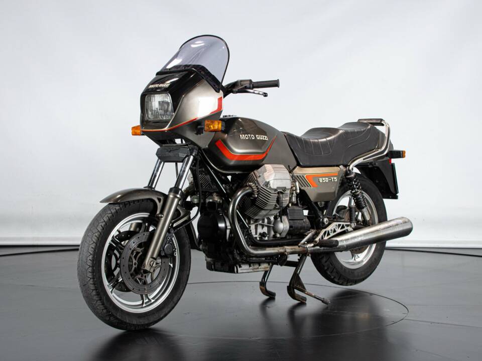 Imagen 2/50 de Moto Guzzi DUMMY (1984)
