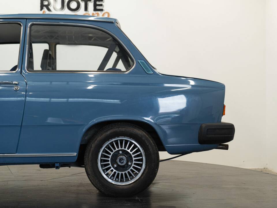 Image 18/45 of Volvo 66 (1980)