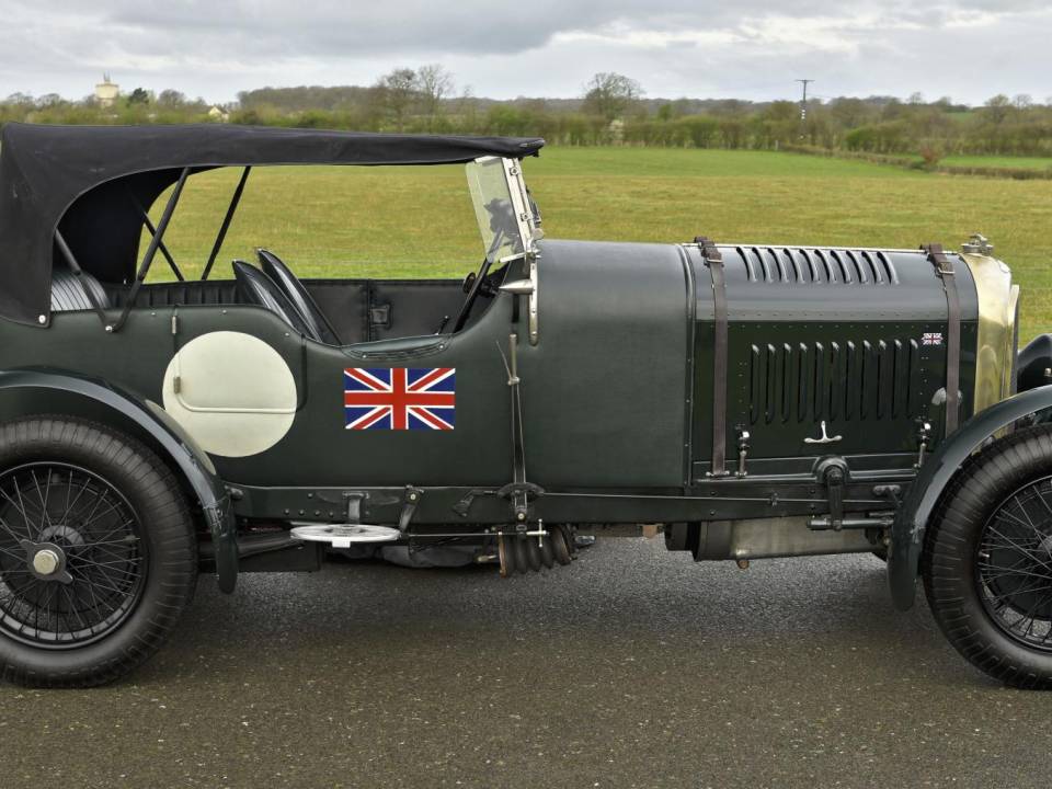 Image 19/50 of Bentley 3 1&#x2F;2 Liter (1924)