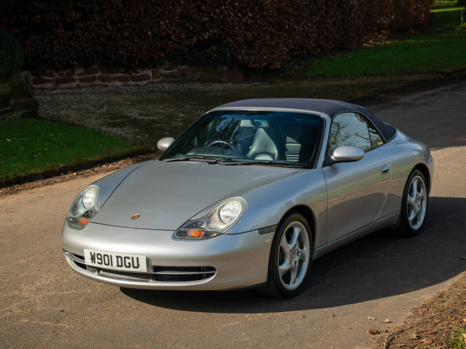 Imagen 5/20 de Porsche 911 Carrera 4 (2000)