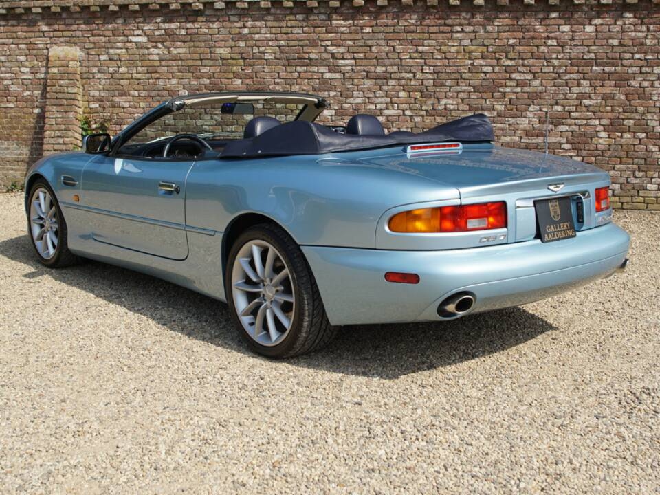 Image 2/50 of Aston Martin DB 7 Vantage Volante (2000)