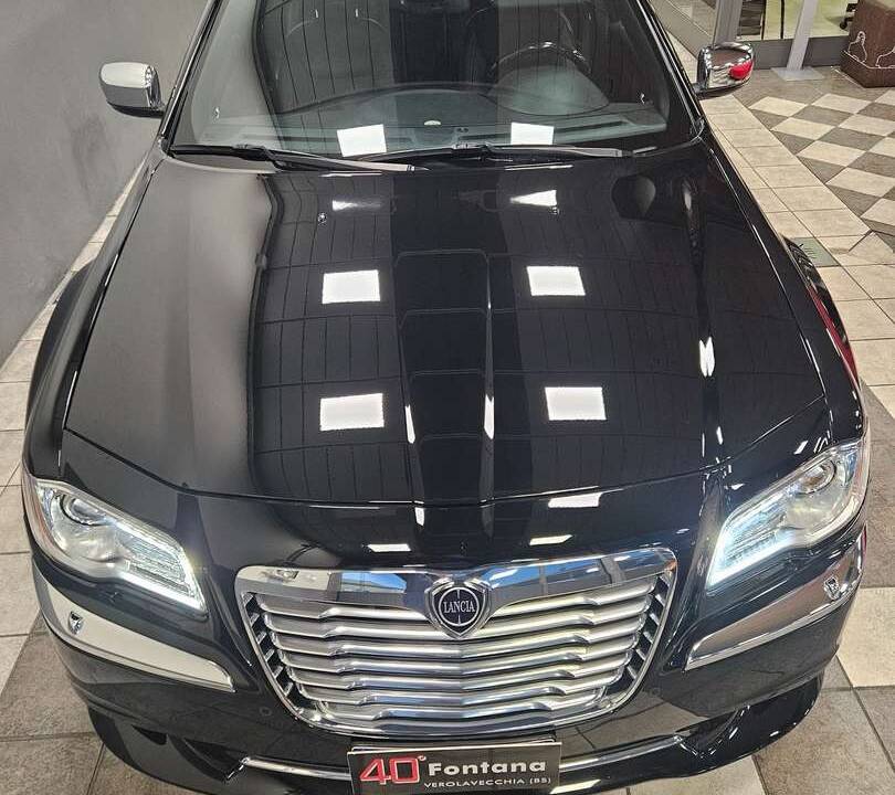 Afbeelding 4/16 van Lancia Thema II Platinum 3.0 V6 (2013)