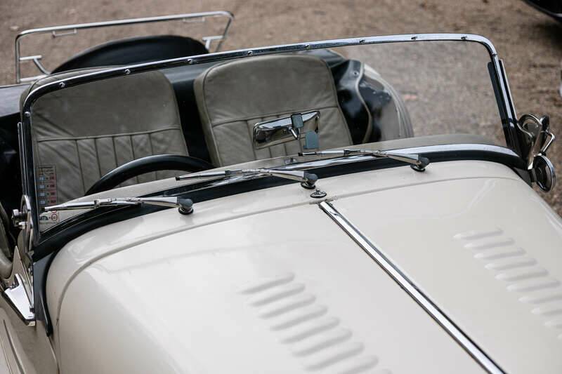 Image 8/43 of Morgan Plus 8 Inj. (1984)