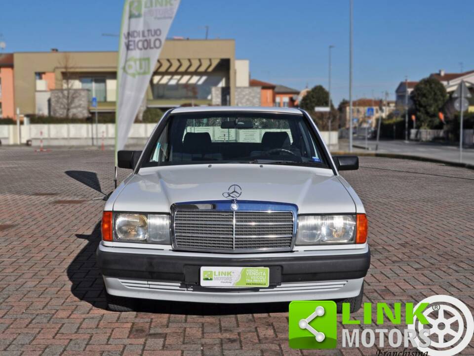 Bild 8/10 von Mercedes-Benz 190 D (1991)