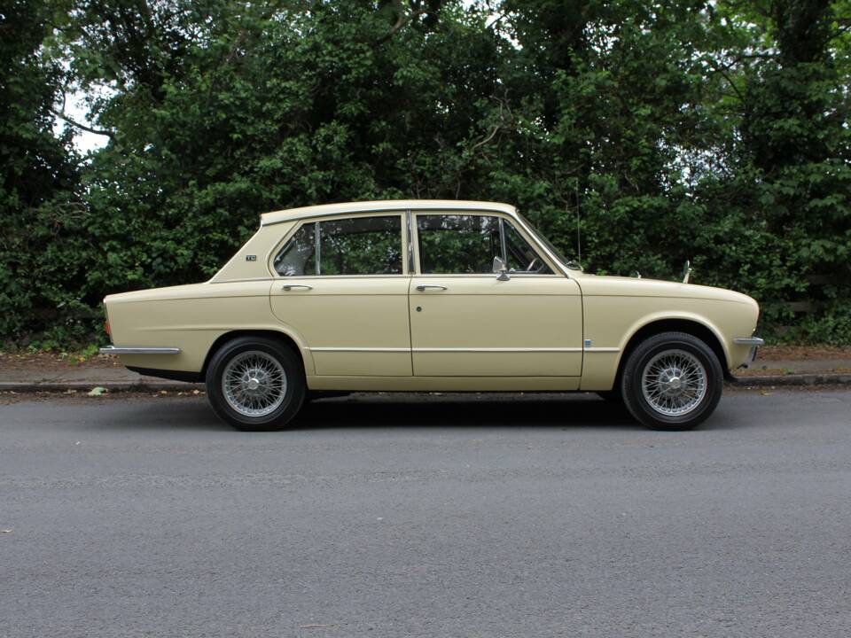 Image 7/17 of Triumph 1500 (1974)