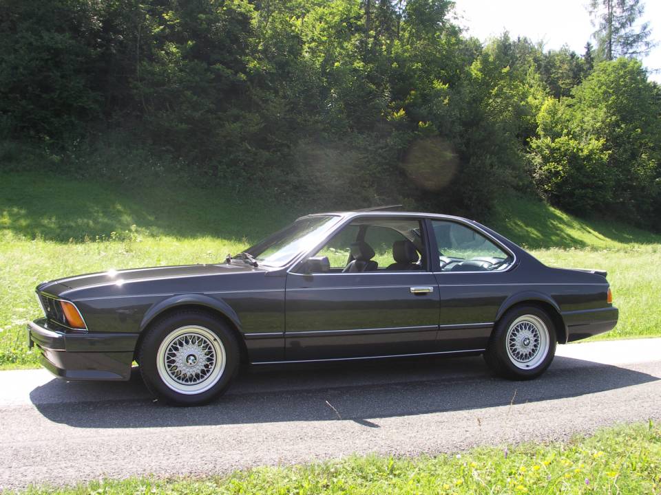 Bild 32/37 von BMW M 635 CSi (1988)