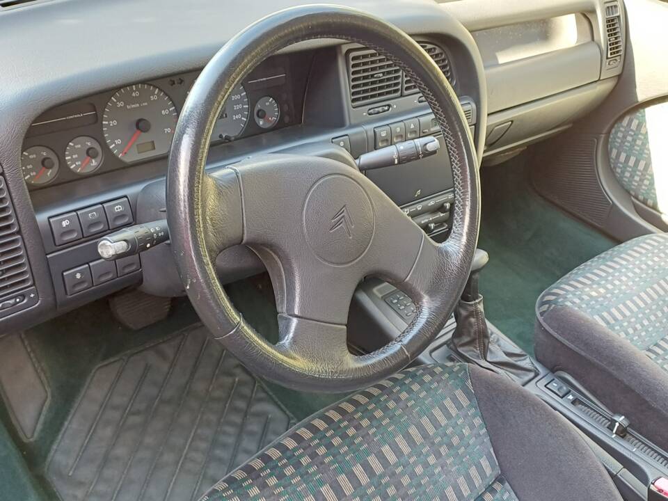 Bild 8/12 von Citroën Xantia 2.0i (1994)