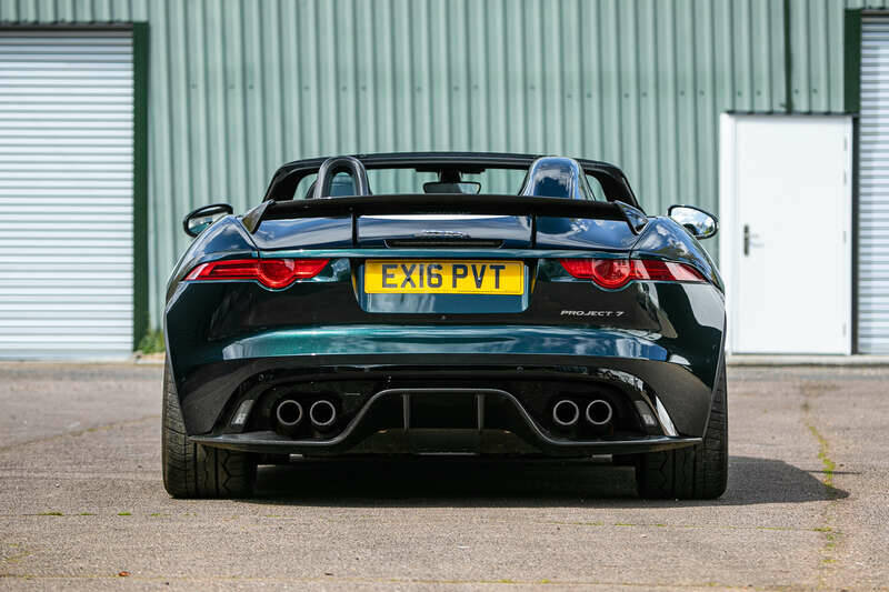 Afbeelding 7/50 van Jaguar F-Type R (2016)