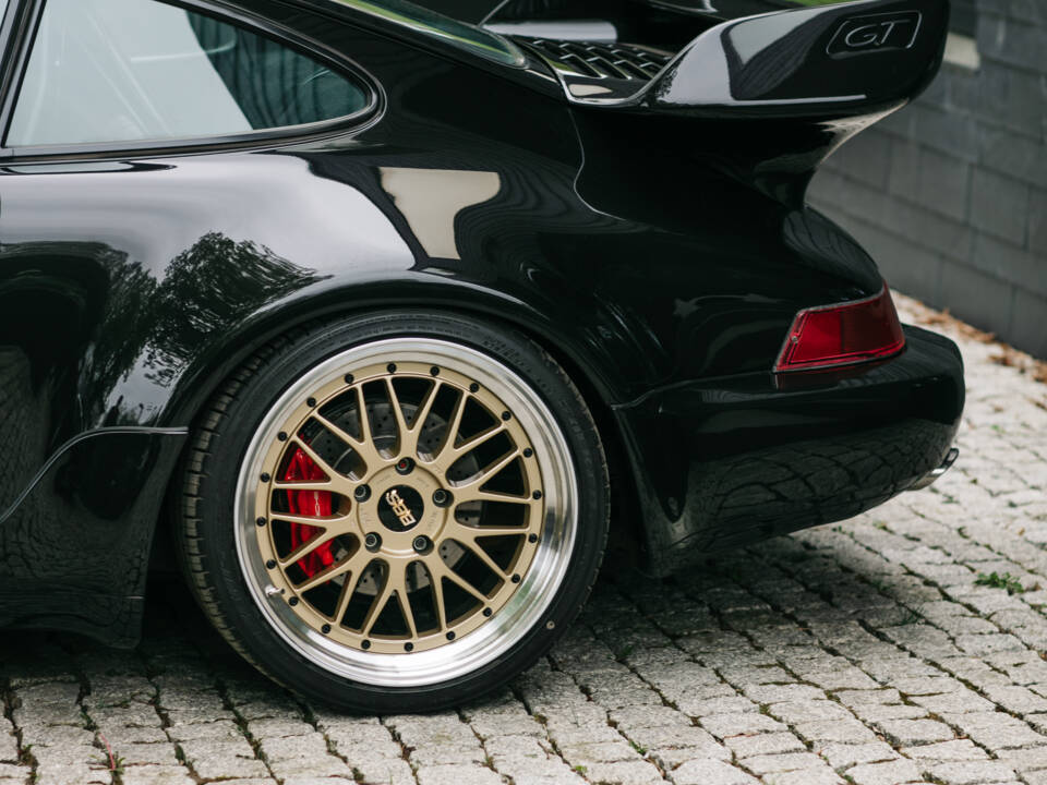 Imagen 30/95 de Porsche 911 Turbo 3.3 (1991)