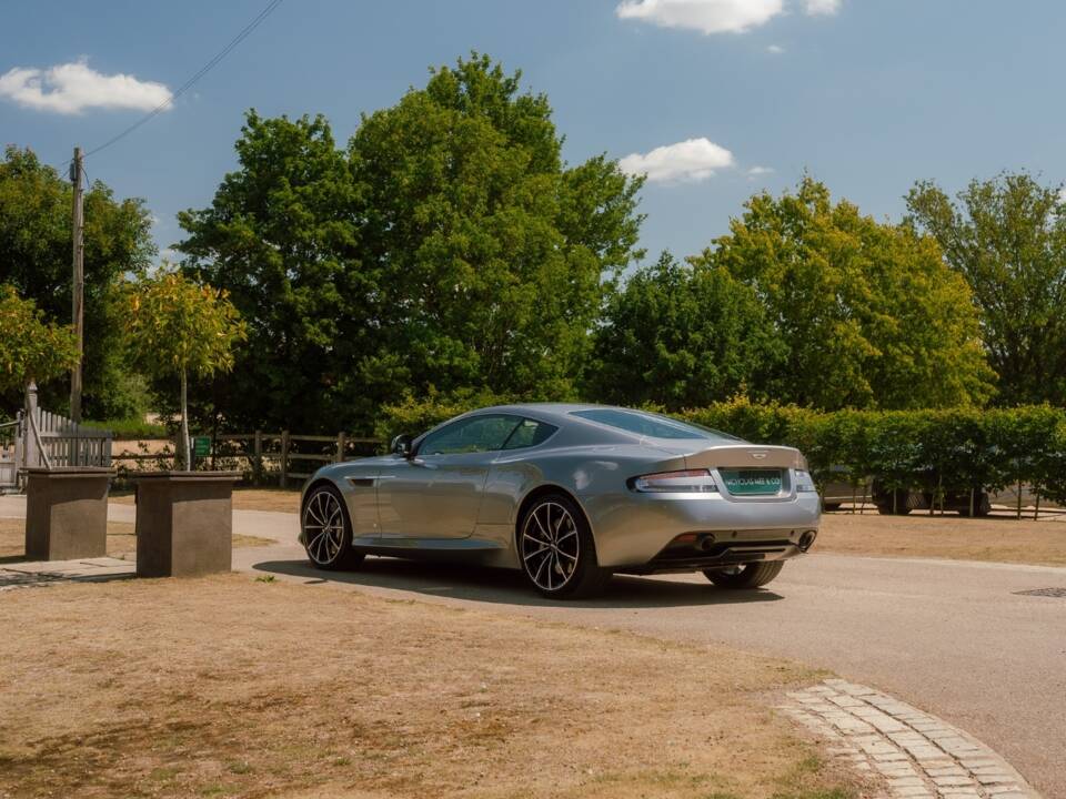 Image 94/96 of Aston Martin DB 9 GT "Bond Edition" (2015)