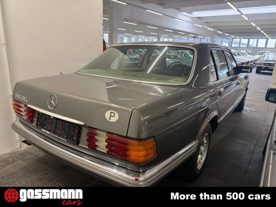 Obraz 7/15 pojazdu Mercedes-Benz 500 SEL (1982)
