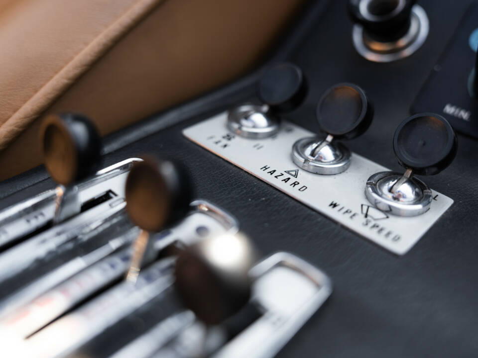 Bild 34/43 von Ferrari 308 GTS (1978)