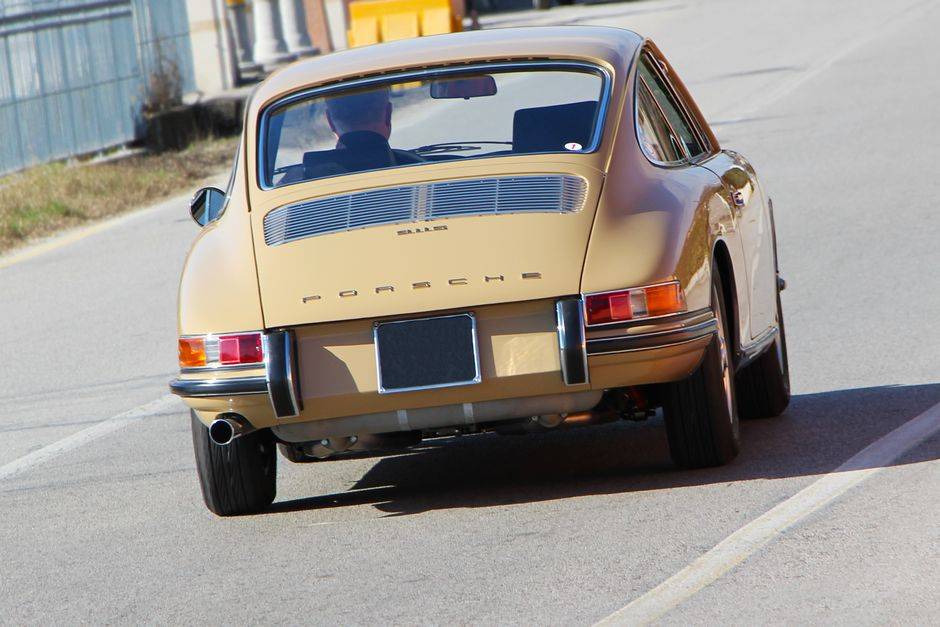 1967 Porsche 911 2.0 S coupè swb Beige zand