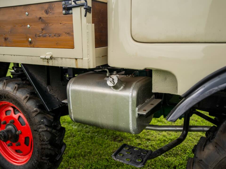 Image 10/15 of Mercedes-Benz Unimog 401 (1955)