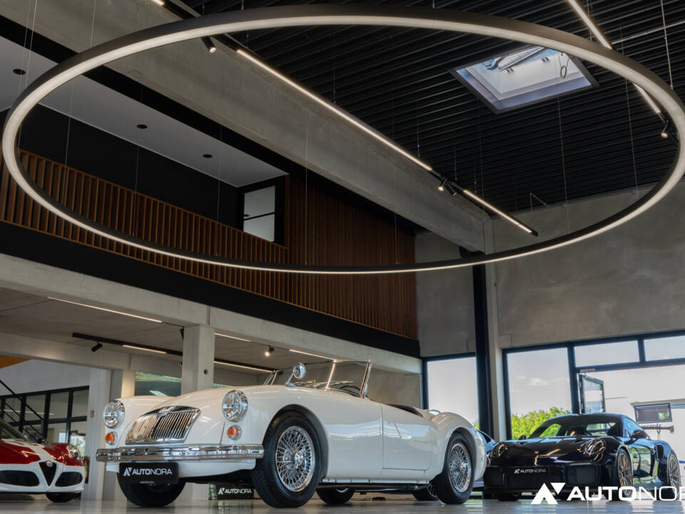 Image 16/65 of MG MGA 1600 (1960)