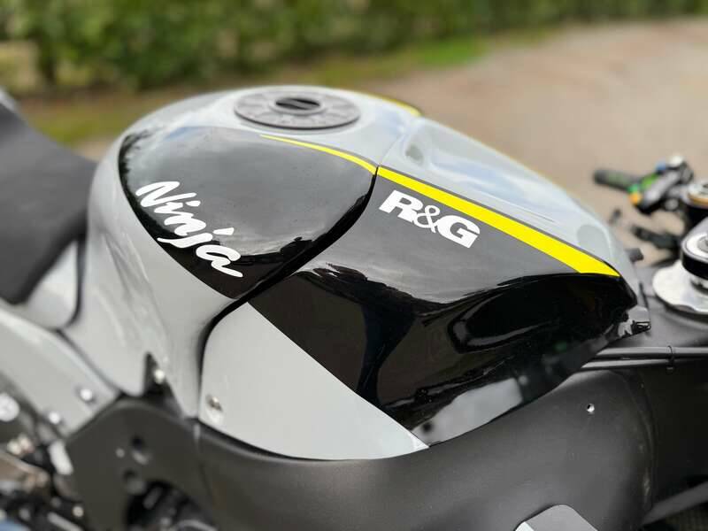 Image 14/41 of Kawasaki DUMMY (2023)