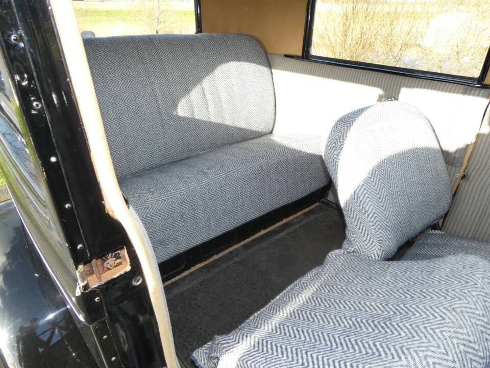 Immagine 27/43 di Ford Model A Tudor Sedan (1931)