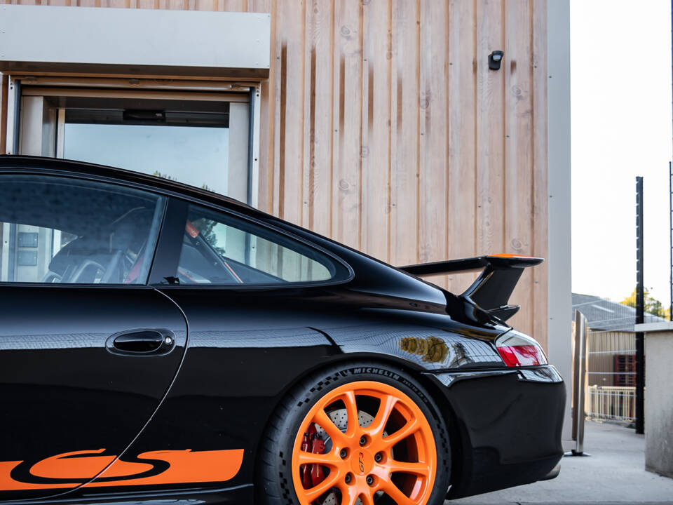 Image 3/40 of Porsche 911 GT3 (2003)