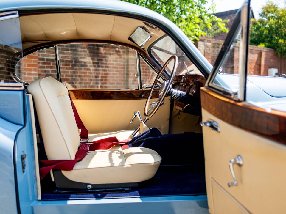 Image 44/50 of Jaguar XK 140 FHC (1955)