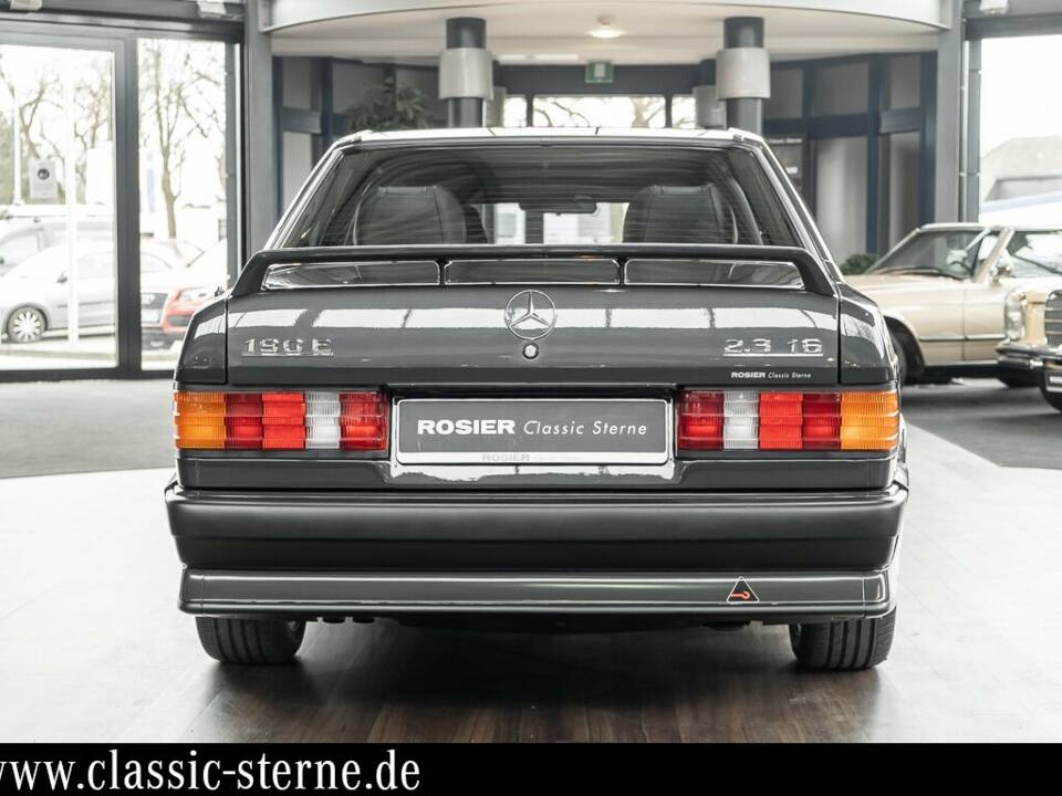 Immagine 4/15 di Mercedes-Benz 190 E 2.3-16 &quot;Schurti&quot; (1984)