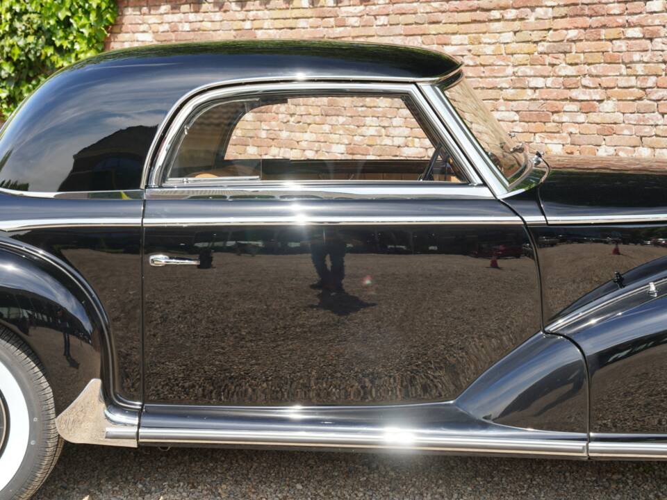 Image 20/50 of Mercedes-Benz 300 S (1953)