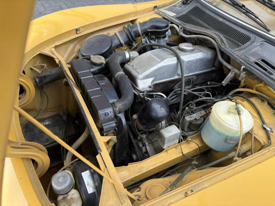Image 26/47 of Opel GT 1900 (1973)