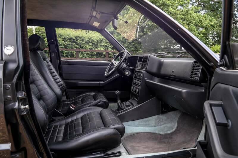 Image 17/35 of Lancia Delta HF Integrale (1991)