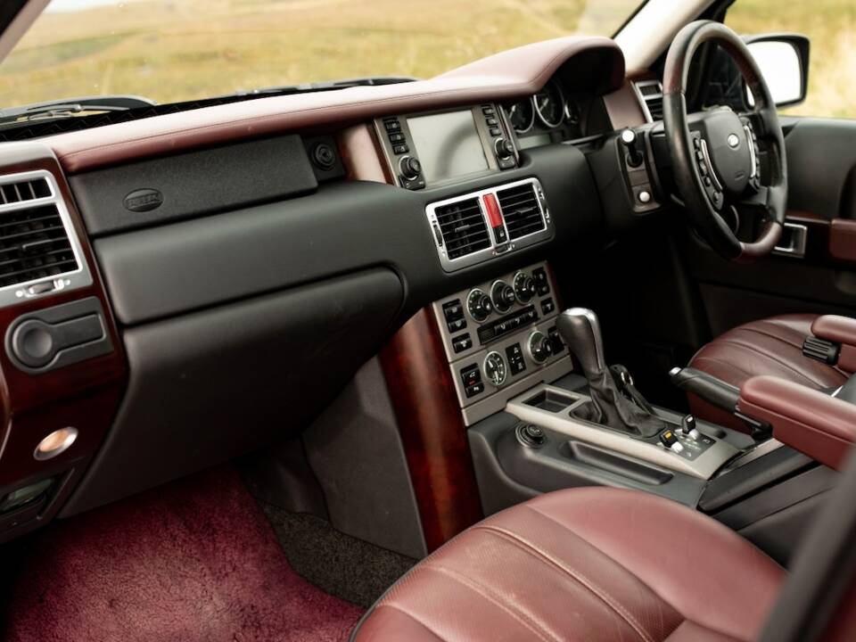 Bild 4/7 von Land Rover Range Rover V8 Supercharged (2006)