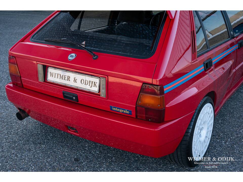 Immagine 16/27 di Lancia Delta HF Integrale (1991)