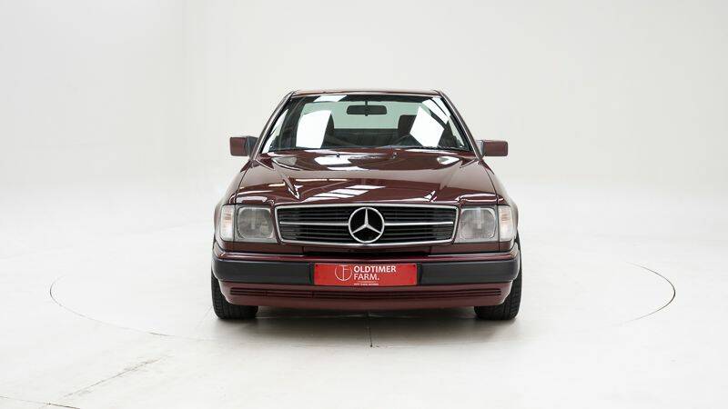 Bild 9/15 von Mercedes-Benz 230 CE (1991)
