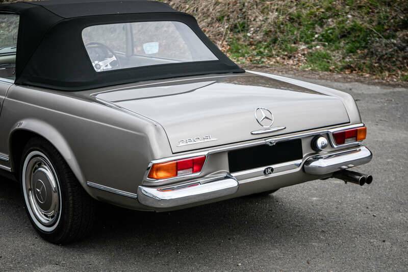Image 8/37 of Mercedes-Benz 280 SL (1970)