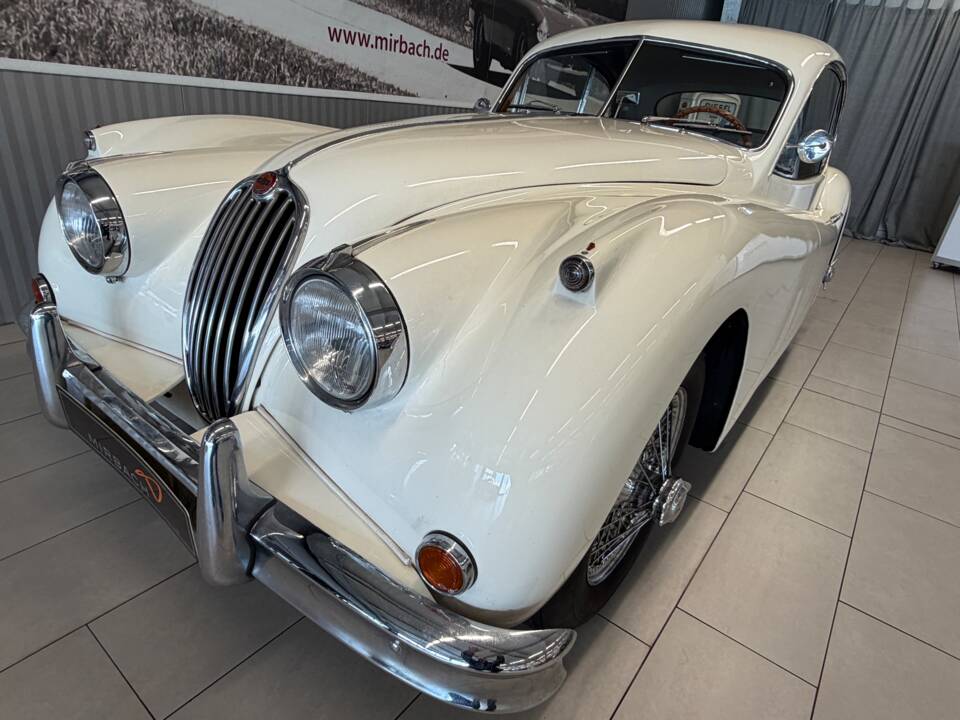 Afbeelding 3/17 van Jaguar XK 140 FHC (1956)