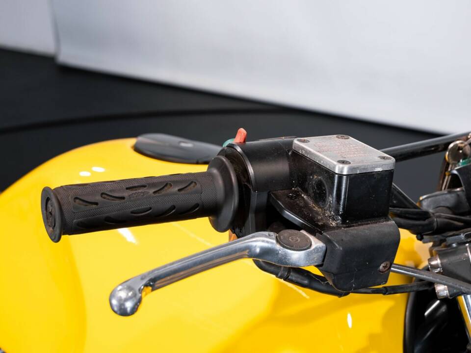 Bild 28/46 von BMW DUMMY (1993)