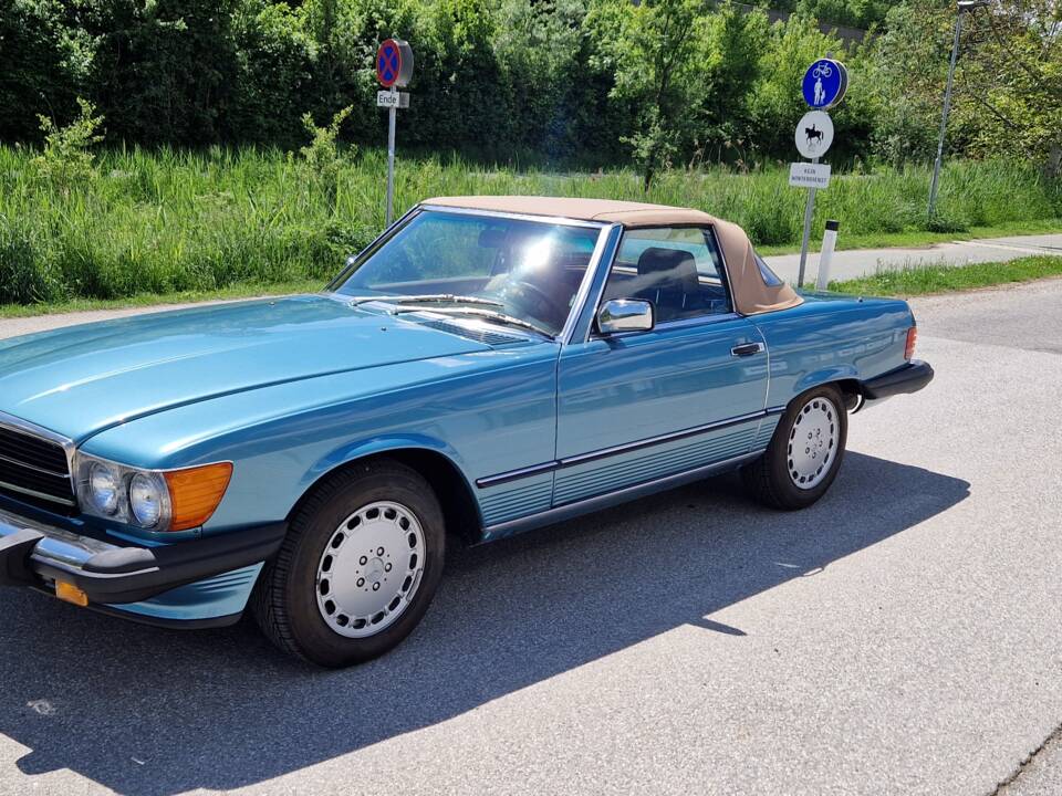 Image 4/82 of Mercedes-Benz 560 SL (1986)