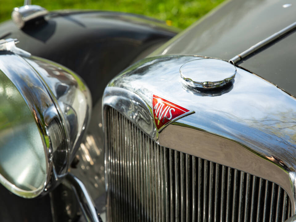 Image 6/44 of Alvis 4.3 Liter Saloon (1938)
