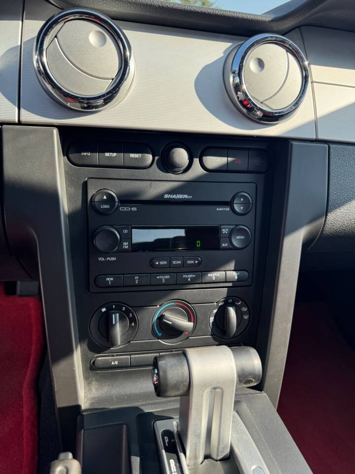 Bild 12/20 von Ford Mustang GT (2006)