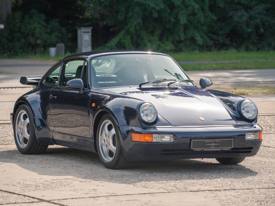 Image 2/27 de Porsche 911 Turbo 3.3 (1991)