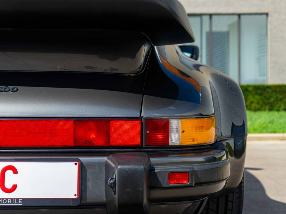Imagen 17/33 de Porsche 911 Turbo 3.3 (1989)