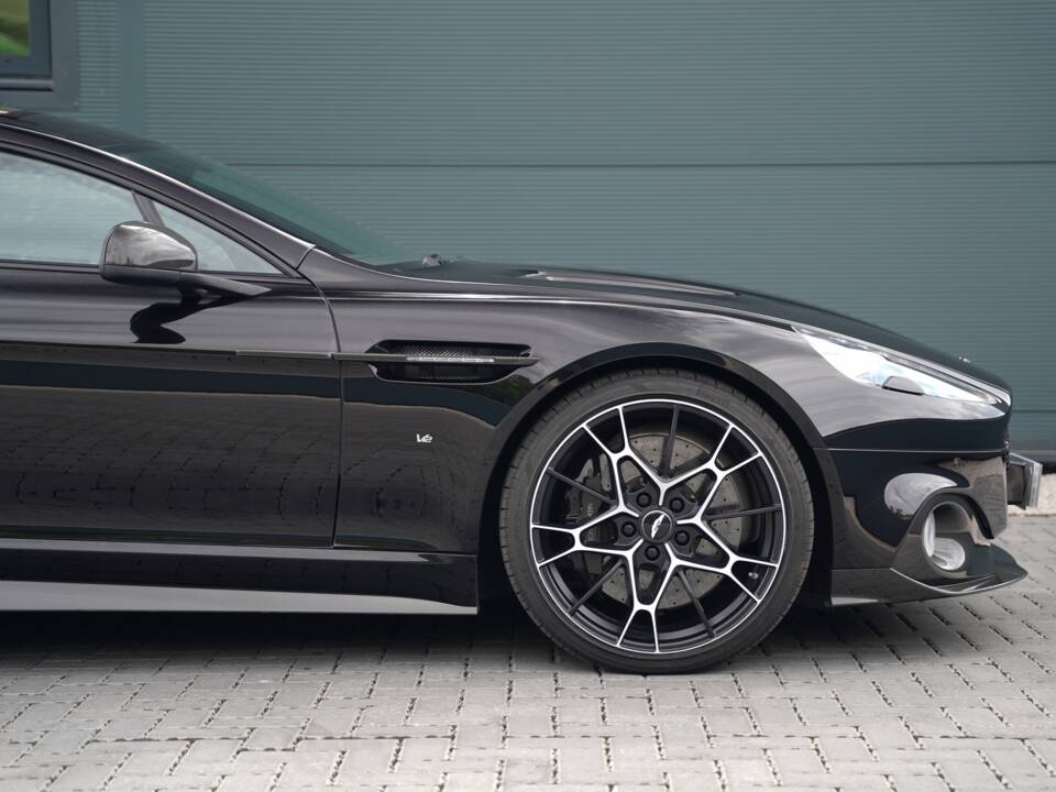 Image 24/50 of Aston Martin Rapide AMR (2019)