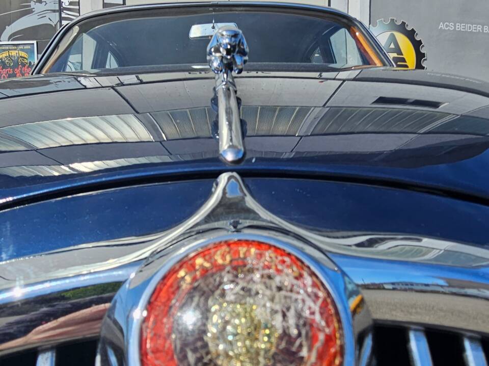 Bild 18/18 von Jaguar S-Type 3.8 (1964)