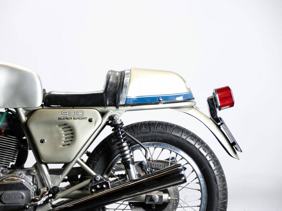 Image 18/50 of Ducati 900 SS (1977)