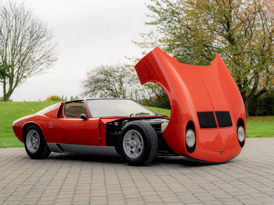 Bild 56/85 von Lamborghini Miura P 400 (1967)