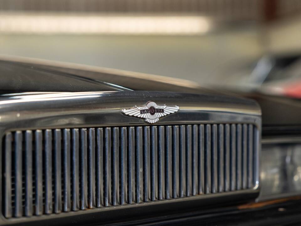 Image 37/44 de Aston Martin Lagonda (1981)
