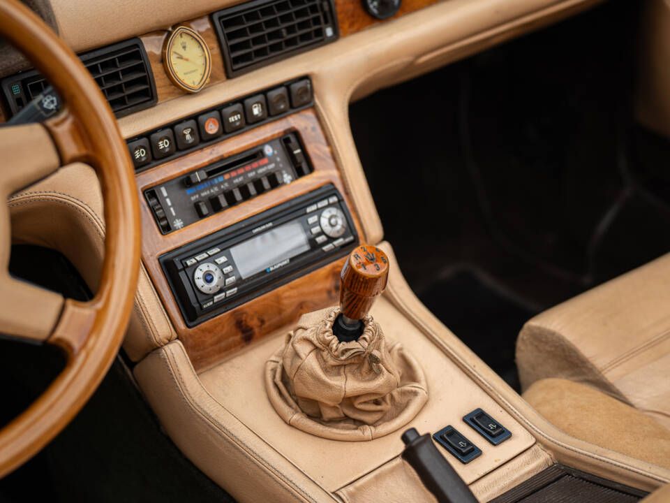 Image 35/46 of Maserati Biturbo Spyder Si (1986)