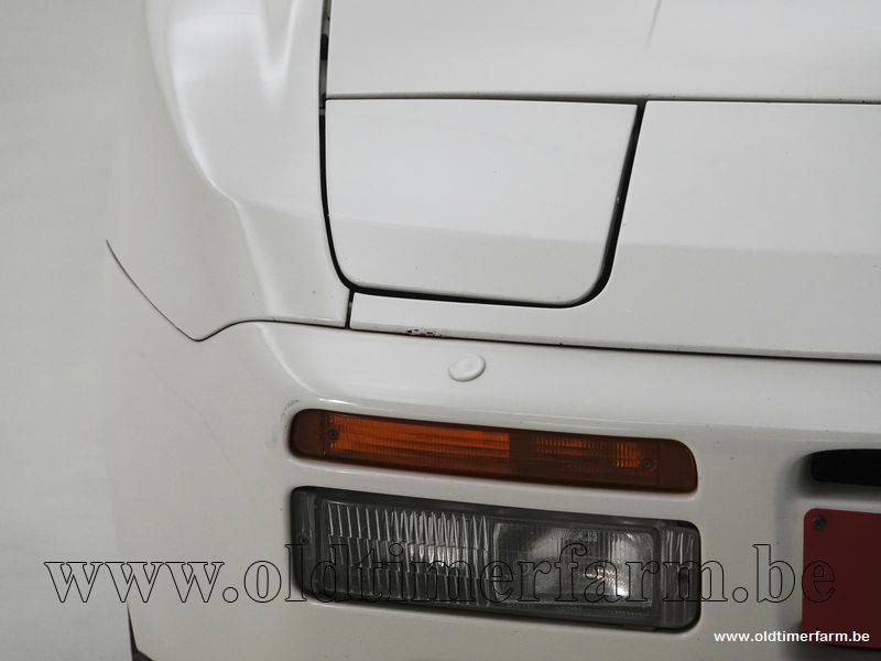 Image 13/15 of Porsche 944 Turbo (1987)