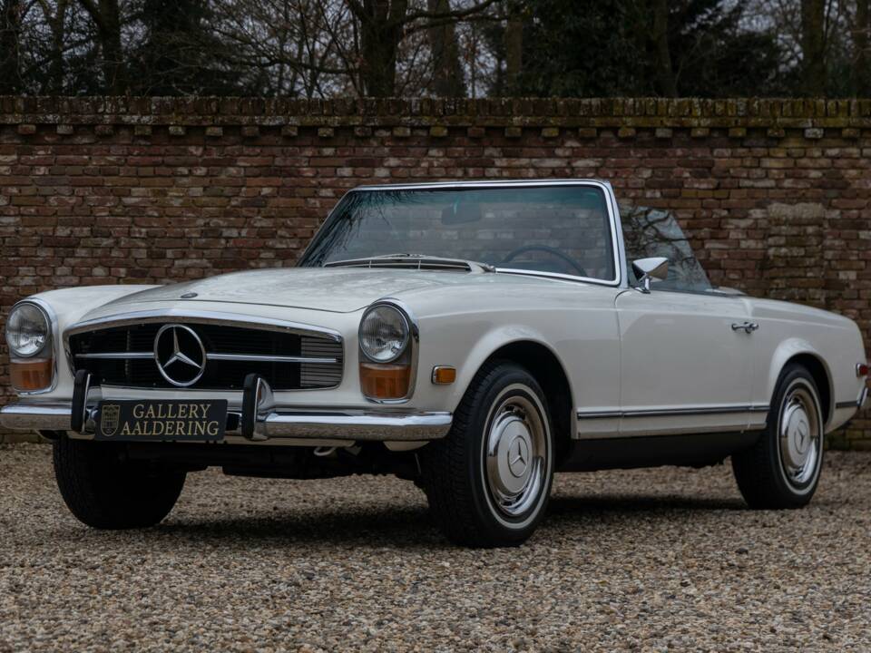 Bild 13/50 von Mercedes-Benz 280 SL (1970)