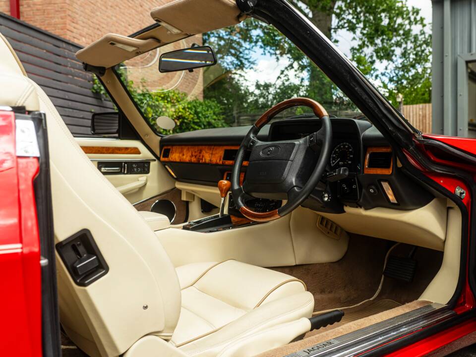 Imagen 43/61 de Jaguar XJS 4.0 Celebration (1995)