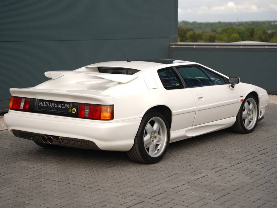 Image 42/50 of Lotus Esprit S4 (1994)