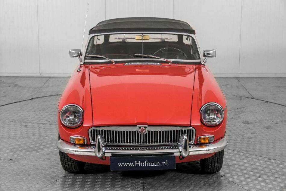 Imagen 2/82 de MG MGB (1967)